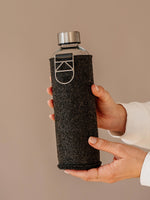 EQUA steklenica za vodo srebrna.